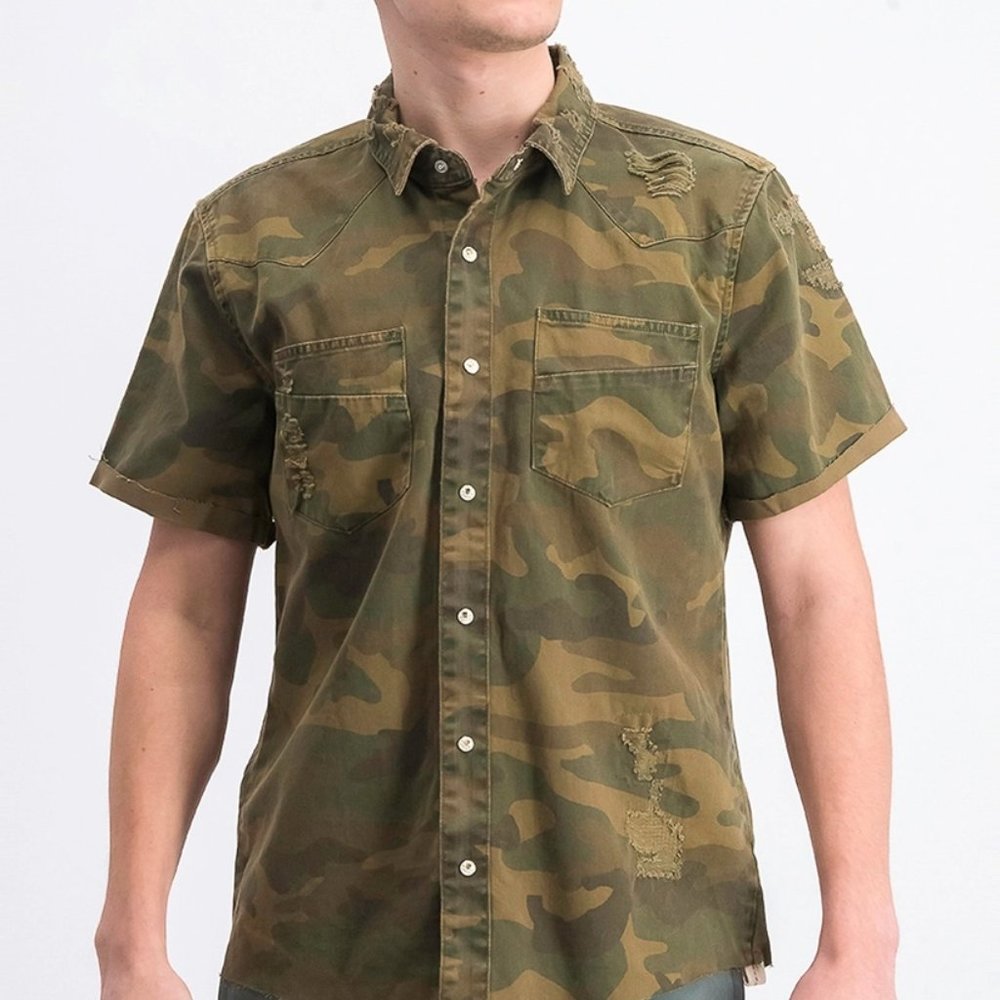 BLANKNYC Short-sleeve Camouflage-print Regular Fit Shirt In Good Vibrations Med
